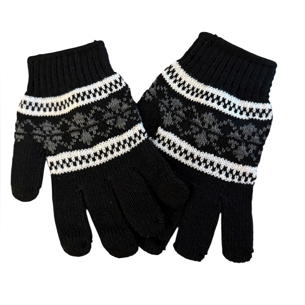 NWOT Black and White Knit Gloves